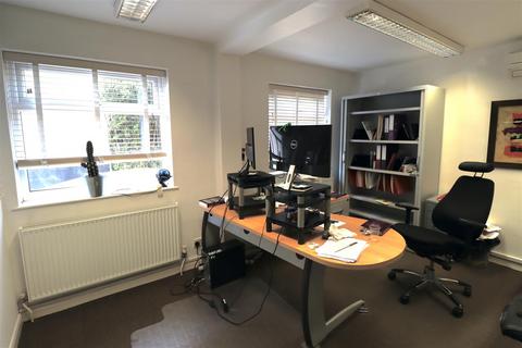 Office to rent, Monkville Avenue, Temple Fortune, London, NW11