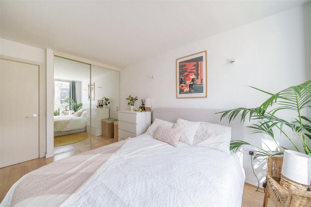 Bedroom (2).jpg