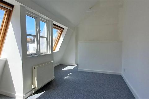 2 bedroom flat to rent, Ship Street Gardens, Brighton