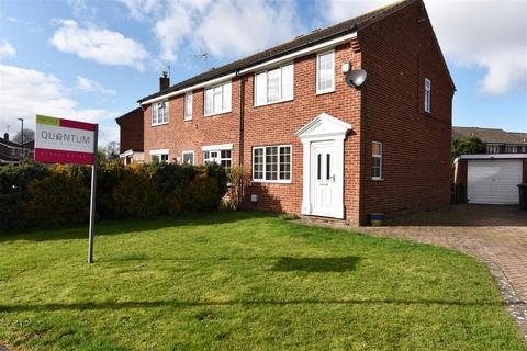 80 Barons Crescent, Copmanthorpe, York, YO23 3TZ