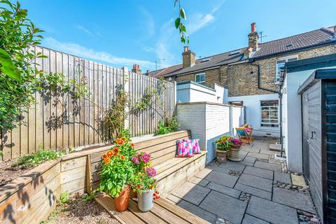 2 bedroom terraced house for sale, Mooreland Road, Bromley