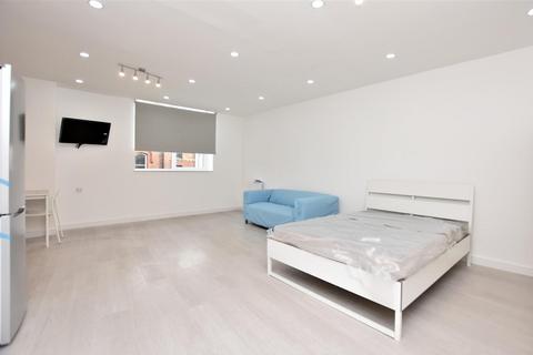 Studio to rent, Dalton Road, Barrow-In-Furness