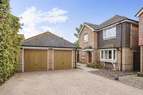 4 bedroom detached house for sale, Deans Close, Fontwell