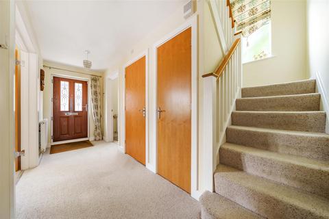 4 Deans Close, Fontwell, Arundel, BN18 0SJ