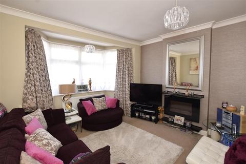 16a Highcroft Avenue, Wembley, HA0 1TG