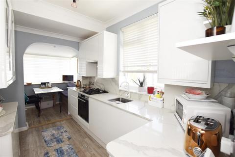 16a Highcroft Avenue, Wembley, HA0 1TG