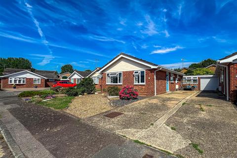 2 bedroom detached bungalow for sale, Poplar Grove, Burnham-On-Crouch