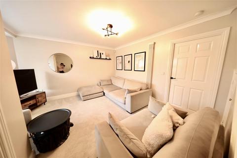 3 bedroom detached house for sale, Chevening Park, Kingswood, Hull