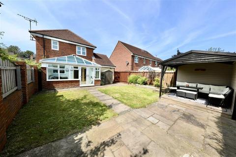 3 bedroom detached house for sale, Chevening Park, Kingswood, Hull