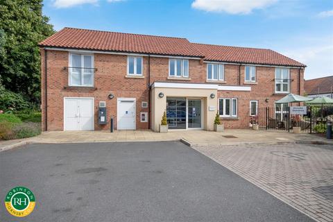 2 bedroom apartment for sale, William Bradford Court, Bawtry,