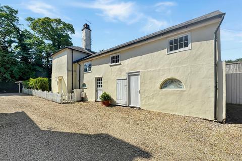 3 bedroom cottage to rent, Trinity Street, Halstead