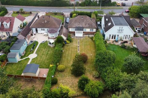 3 bedroom detached bungalow for sale, Gosbecks Road, Colchester