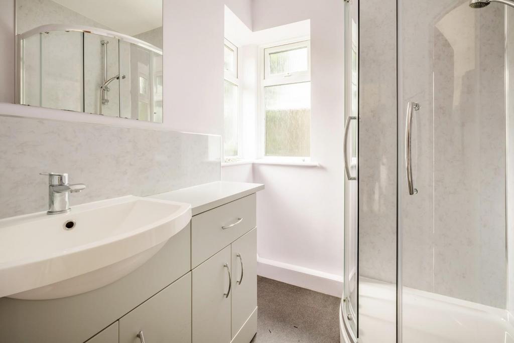8a Woodside Close-11.jpg