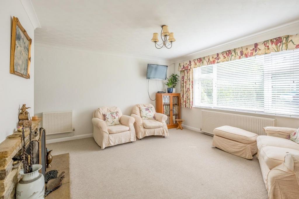 8a Woodside Close-6.jpg