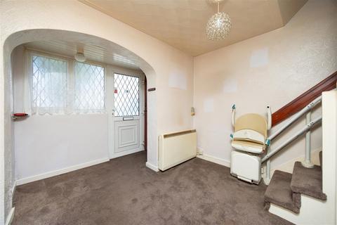 12 Church Fields, Upper Studley, Trowbridge, BA14 0EJ