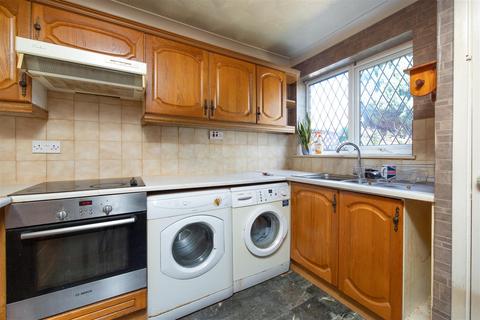 12 Church Fields, Upper Studley, Trowbridge, BA14 0EJ