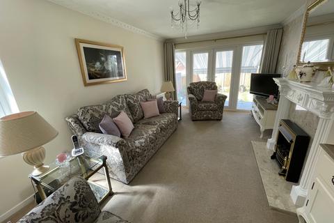 38 Castle Drive, Coleshill, Birmingham, B46 3LY