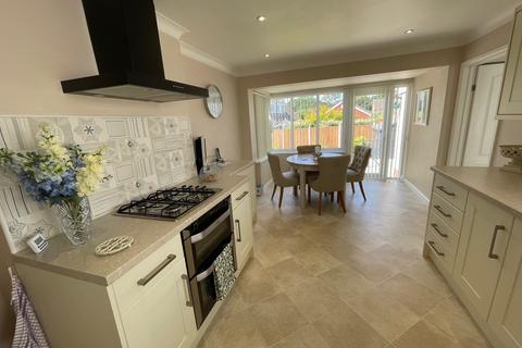 38 Castle Drive, Coleshill, Birmingham, B46 3LY