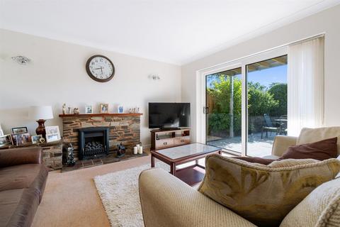7 Bhutan Close, Honiton, EX14 2UP