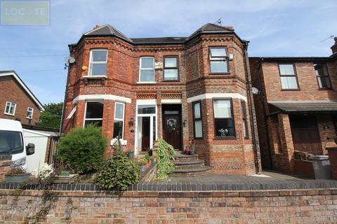 4 bedroom semi-detached house for sale, Bromley Avenue, Urmston, Flixton