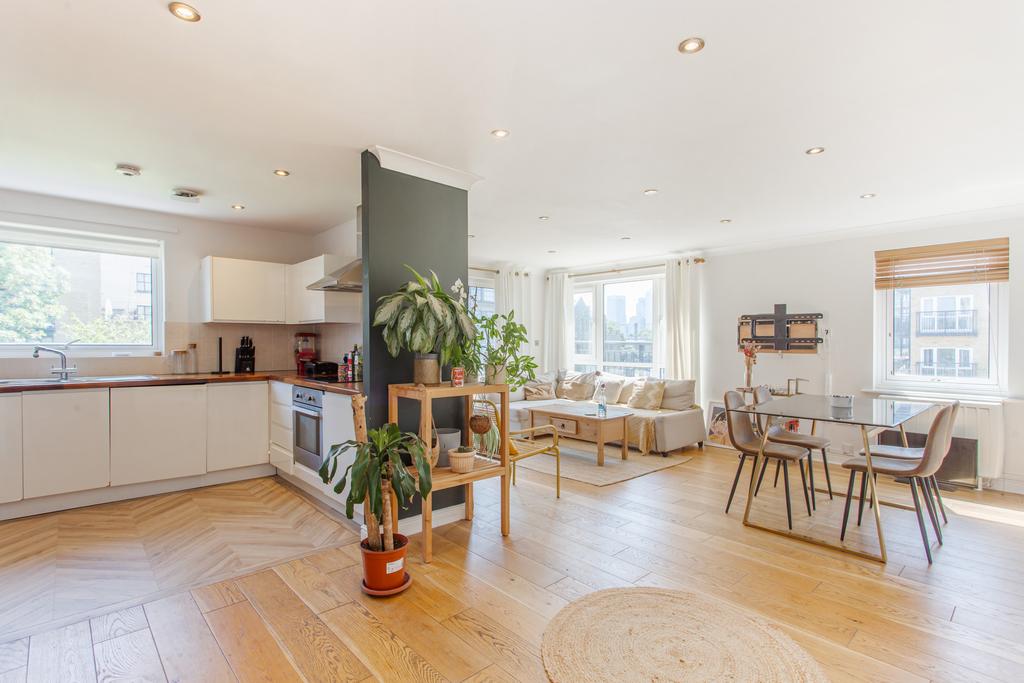 Open Plan Kitchen/reception