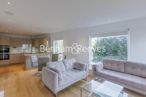 2 bedroom apartment to rent, Thurstan Street, Fulham SW6