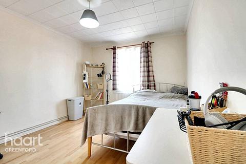 724 Greenford Road, Greenford, UB6 8QR