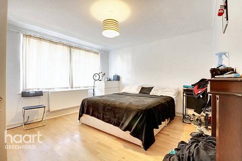 724 Greenford Road, Greenford, UB6 8QR
