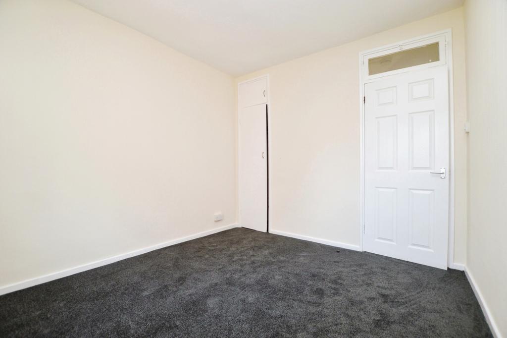 E85a2148-Bedroom 202