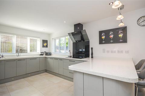 23 Dovetrees, Covingham, Swindon, SN3 5AX