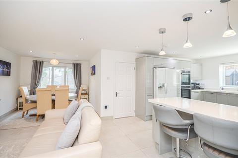23 Dovetrees, Covingham, Swindon, SN3 5AX