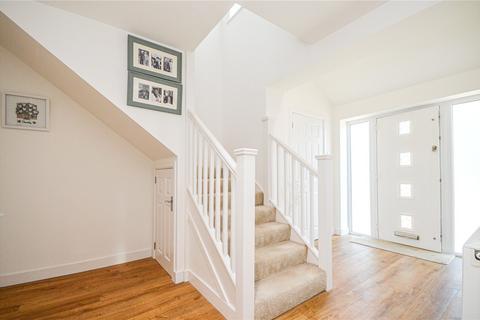 23 Dovetrees, Covingham, Swindon, SN3 5AX