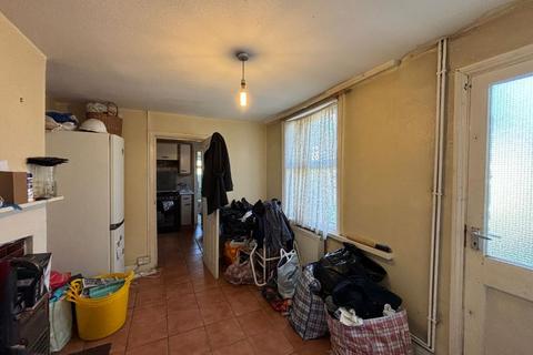 143 Malpas Road, London, SE4 1BQ