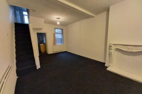 3 bedroom terraced house to rent, Peaton Street, Middlesbrough TS3