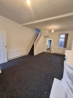 3 bedroom terraced house to rent, Peaton Street, Middlesbrough TS3