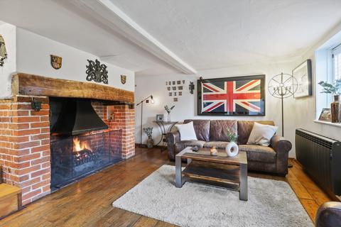 2 bedroom end of terrace house for sale, Esher Green, Esher, Surrey, KT10