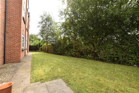 31 Baldwins Close, Royton, Oldham, OL2 5FG