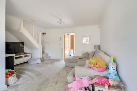 7 Faraday Place, West Molesey, KT8 2TX