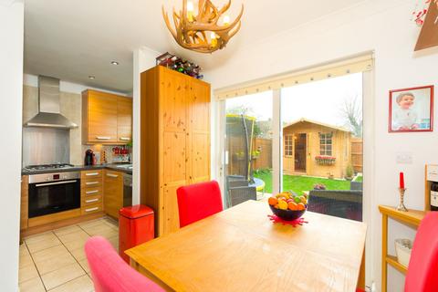 7 Faraday Place, West Molesey, KT8 2TX