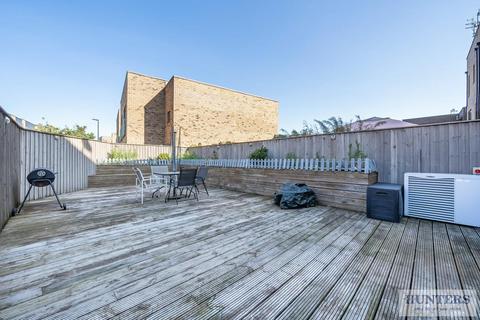 2 bedroom maisonette for sale, Loampit Road, Erith