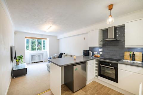 1 bedroom apartment for sale, Garlands Road, Stirling House Garlands Road, RH1