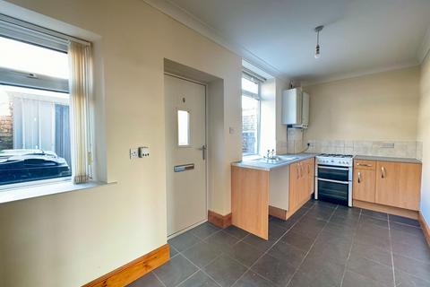 2 bedroom terraced house for sale, Rockwood Terrace, Greenside, NE40