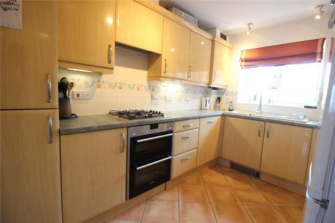 2 bedroom penthouse for sale, Ross House, Lee-On-The-Solent, Hampshire, PO13