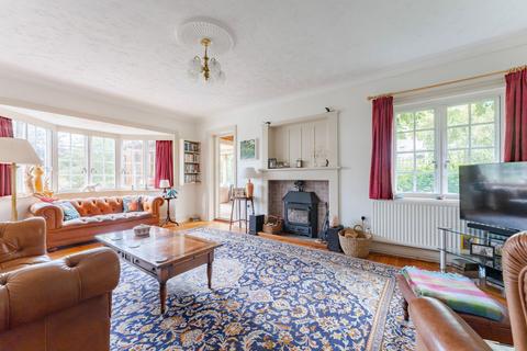 18 Blofield Road, Brundall, Norwich, NR13 5NN