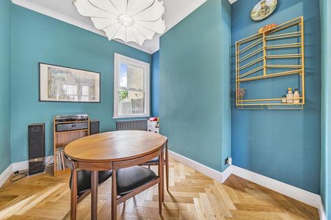 24 Hamilton Road, London, SW19 1JF