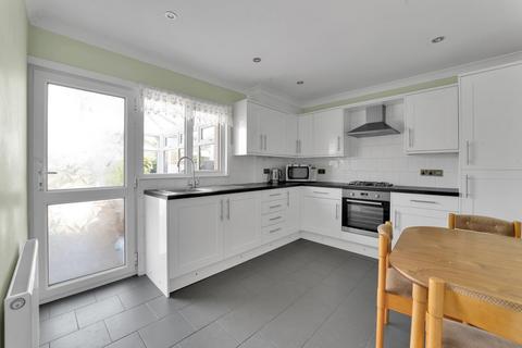 3 bedroom semi-detached house for sale, St Pinnock Avenue, Staines-upon-Thames, TW18