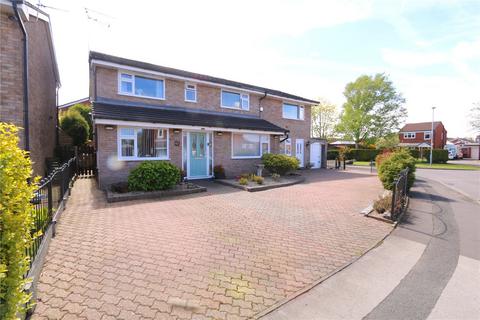 67 Broadhurst, Denton, Manchester, M34 3TN