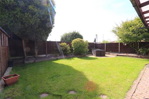 67 Broadhurst, Denton, Manchester, M34 3TN