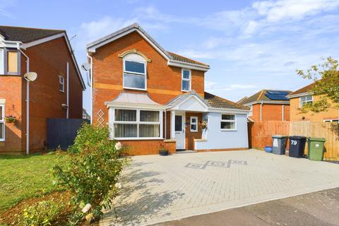 4 bedroom detached house for sale, Kestrel Way, Bedfordshire SG19