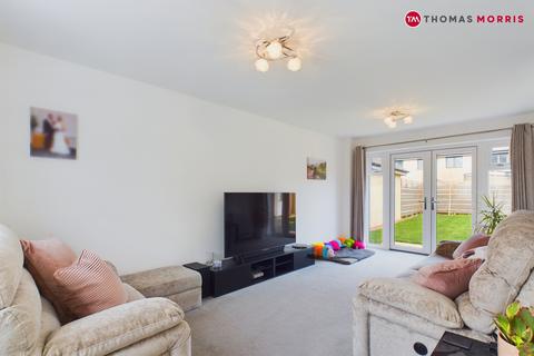38 Binder Place, Biggleswade, SG18 0RU